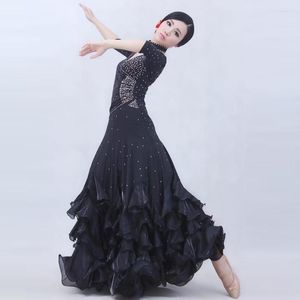 Wear 4 couleurs Femme haut de giron Big Swing Standard Ballroom Dance Costume Robe Costumes à manches courtes Waltz / Flamenco Costumes