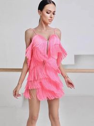 Stage Wear Robe de danse latine pour femmes adultes avec pompon avec sangle suspendue creuse Waltz Compétition Performance Costume Dancewear Costume rose