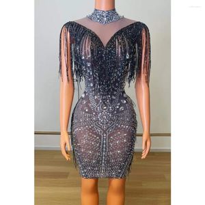 Etapa desgaste negro brillante cristal diamantes de imitación borla sexy vestido sin mangas para las mujeres fiesta de noche ropa cantante traje de fiesta