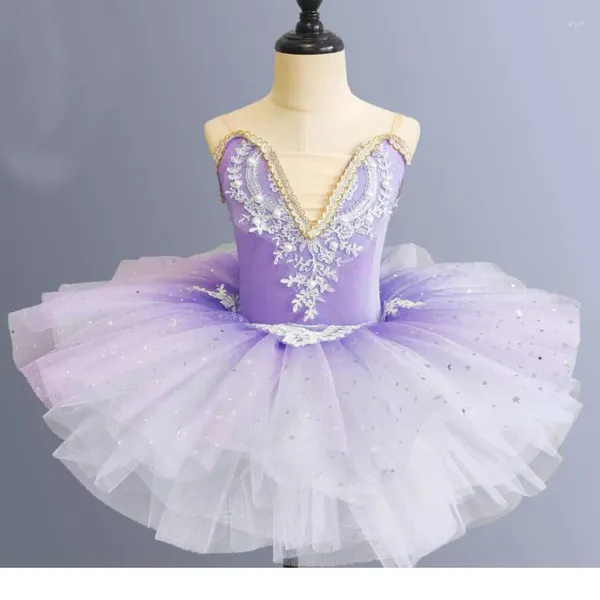 Scène porte des enfants pour la ballerine violette habille des enfants à paillettes de danse moderne tutu filles jazz tenues ballet