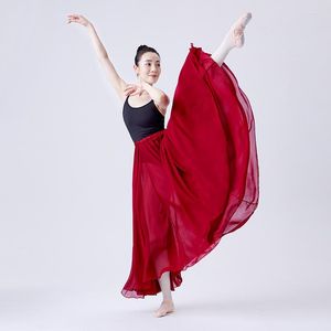 Stage Wear Costume de danse classique pour femmes espagnol Flamenco 720 degrés grande aile gitane en mousseline de soie ventre robe de couleur unie