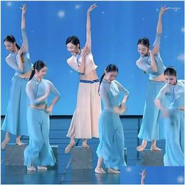 Vêtements de danse de la scène Costume pour femmes groupes de gouttes folk chinois classiques