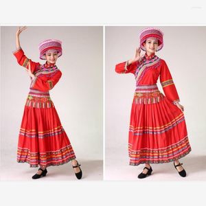 Stage Draag etnisch festival Red Dancing Outfit Classical Traditional Chinese danskostuums voor vrouwen Miao Hmong Kleding