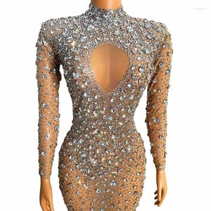 Stage Wear Evening Birthday Celet Mesh Stretch Dance Long Sheeves Jurk Flashing Silver Crystals Stones Sexy transparant