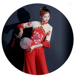 Wear de scène Ladies Hanfu Yangko Robe Performance Costume Femme Femme National Classical Classical Dance Elegant Set Fan