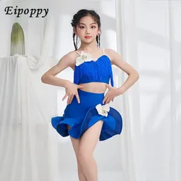 Porter des vêtements de danse latine pour les filles hautes filles printemps et d'été de montre de montre de performance