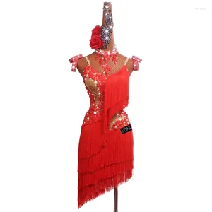 Robe de danse latine personnalisée pour adultes et enfants, tenue de scène avec pompons brodés rouges, compétition de performance Rumba