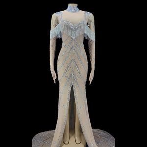 Stage Wear Luxury Crystal Long Tail Evening Jown Dress Sexy Mesh Perspectief Wedding Prom Party Birthdays Riinestones Celebrate OutfitStage