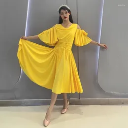 Escenario desgaste moderno salón de baile vestido amarillo mangas cortas verano mujeres vals tango práctica rendimiento ropa club BL11417
