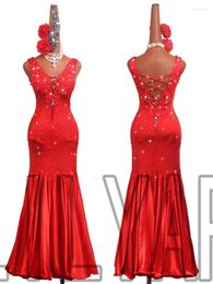 Stage Wear Robe de performance de compétition moderne Big Red Slim Fit Swing Sparkling Diamond Longue jupe de danse