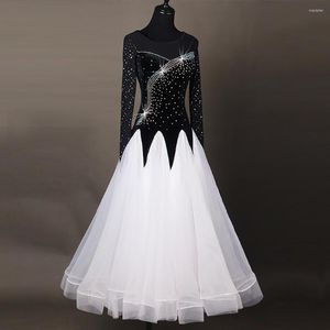 Desgaste de la etapa Vestidos de baile modernos para dama Negro Color blanco Falda de encaje Ropa Mujer Vals / Tango / Vestido de salón Moda DQ11023