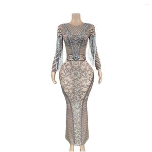 Scène Porter Nude Brillant Strass Cristal Manches Longues Gland Sexy Robe Pour Femmes Soirée Célébrité Vêtements Spectacle Costumes