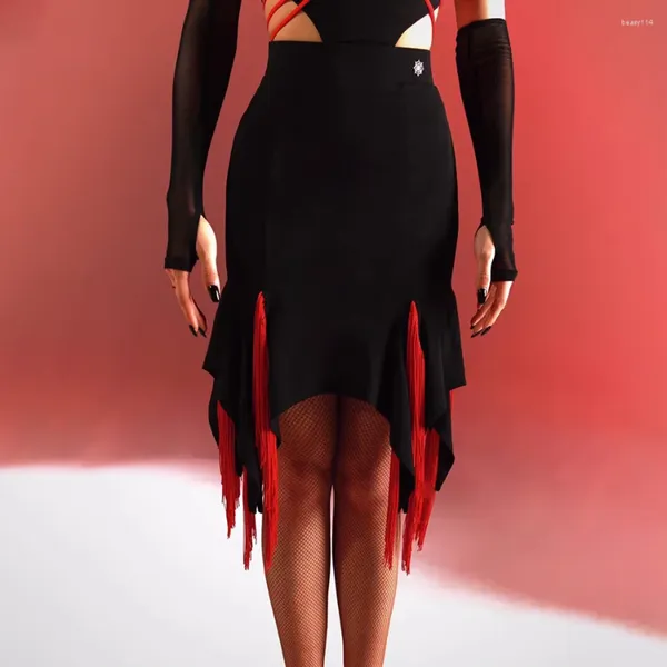 Ropa de escenario Falda de diseño de borla roja y negra Vestido de baile latino femenino para mujeres Samba Ballroom Dancewear Disfraces NY72 2302