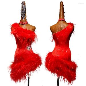 Vestido de baile latino profesional de plumas rojas para mujer, disfraz de Samba con flecos de diamantes de imitación, vestidos de competición de salón de baile de Tango y Salsa