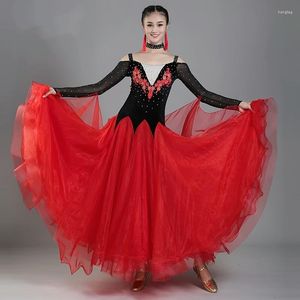 Stage Wear Paillettes rouges Robes de valse de salle de bal pour adultes pour la compétition standard de danse Robe de danse Flamenco Femme Foxtrot