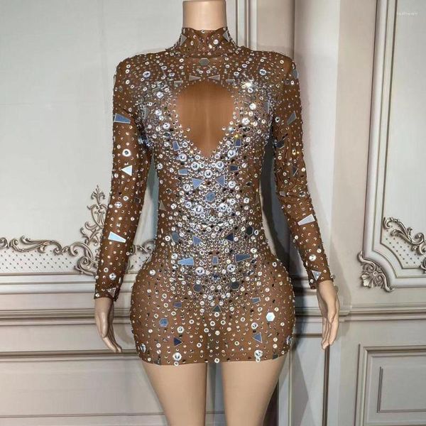 Desgaste de la etapa Espejos de diamantes de imitación de plata sexy Vestido transparente de malla marrón Mujeres Celebración de la noche de cumpleaños Ver a través de la pografía