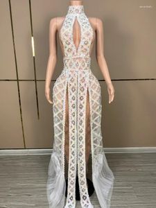 Stage Draag Sexy White Mesh Party Dress Festival Outfit Mouwloze prom -jurken Pageant Dinner Night Women High Slit Performance kostuums