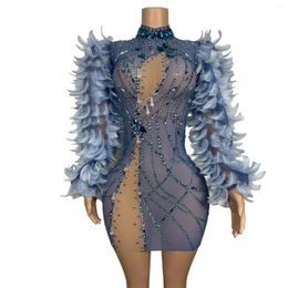 Stage Wear Sparkly Luxury Blue Diamond Women Birthday Party Formele jurken Sexy Zie door Feather Black Girls Short Prom Dresses 2024
