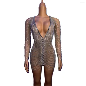 Stage Wear Sparkly Perspective Strass Chaînes Gland Party Mini Robe Latin Pole Dance Performance Stripper Outfit Femmes Club