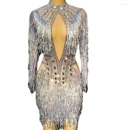 Stage Wear Sparkly Strass Mini Robe Glitter Franges Femmes Discothèque Performance Costume Anniversaire Célébrer Fête Spectacle