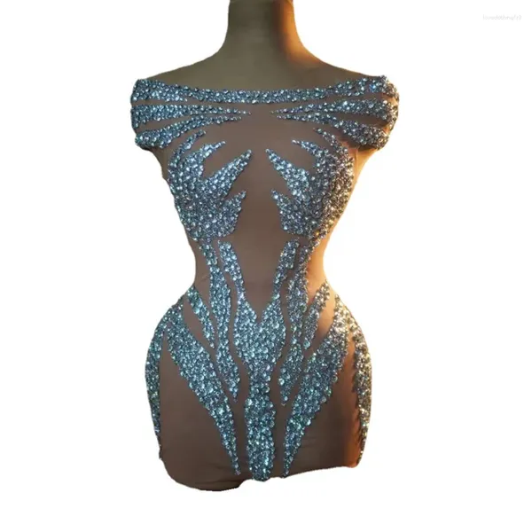 Vêtements de sur scène en strass de strass de robe pour femmes meesh sexy voir à travers la fête célébrez le costume de tournage PO d'anniversaire