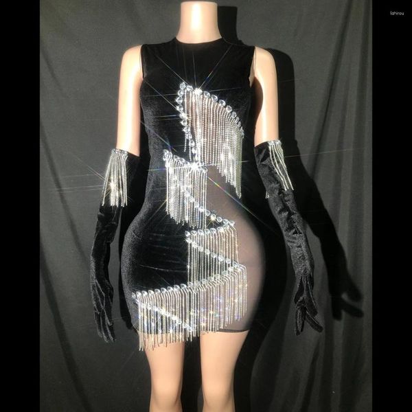 Stage Wear Sparkly Silver Strass Chaînes Black Mesh Velvet Robe courte Gants pour femmes Party Célébrer un spectacle d'anniversaire