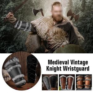 Stage Wear Steampunk Médiéval Bras Gauntlets PU Armure En Cuir Bracer Hommes Armguards Samurai Knight Bracelet Cosplay Costume Props