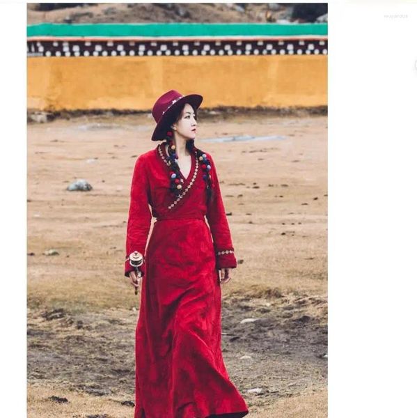 Stage Wear Vêtements tibétains Bola Style ethnique Robe rouge vin Col en V 4 saisons Coton Lady Chinois Zang Personne Amour