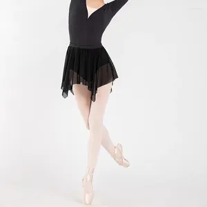 Vêtements de scène blanc noir monocouche maille irrégulière Ballet danse jupe d'entraînement Tutu ballerine adulte lac des cygnes danse Tutus court