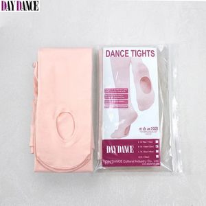 Etapa desgaste al por mayor medias de ballet para adultos niñas terciopelo blanco convertible medias de baile rosa pantimedias 12 pares con agujero