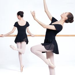 Portez des femmes juge de ballet de ballet costumes professionnels noirs robe de danse adulte coton leotard avec jupe en mousseline de soie