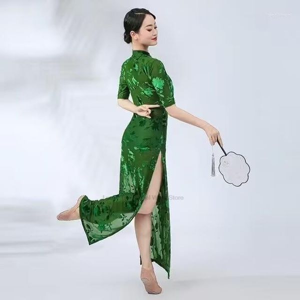 Vêtements de scène femmes robe de danse orientale Hanfu classique chinois imprimé Qipao formation améliorée