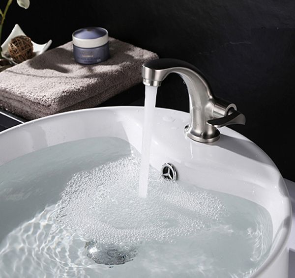 Grifo de acero inoxidable 304, cascada central moderna con válvula de cerámica, grifo monomando para lavabo de baño con un orificio