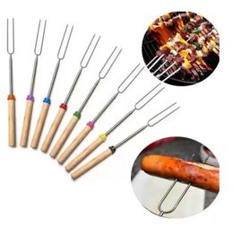 Roestvrij staal BBQ Tools Telescoping Marshmallow Hot Dog Roasting StickskewerssexTending Roaster met houten handvat voor koken/kampvuur/Bonfire/Grill Smores