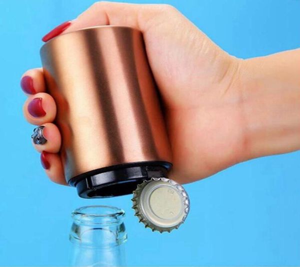 Abridor de botellas de acero inoxidable Empuje automático hacia abajo Abridor de tapas de cerveza magnético Bar Cocina Gadgets de vino Herramientas Abridores 200 piezas Sea Shipp5122566