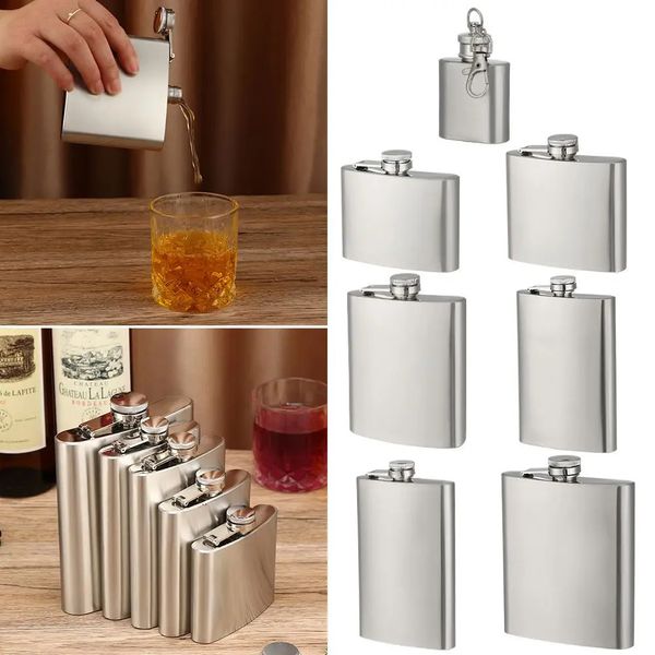 Flash à hanche en acier inoxydable Portable Fleuping Aprofer Businer Bottle Alcohol Whisky Holder Drinkware Wedding Party 240422