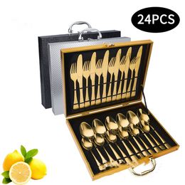 Roestvrijstalen messenvork en lepel 24-delige set Gift Golden Wooden Box Set Titanium Golden Gold Hotel Western-Style servies