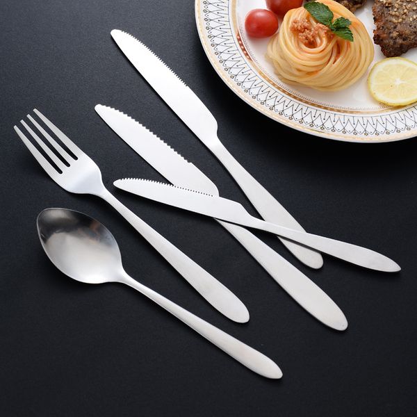 Cuchillos, tenedores, cucharas, cucharas de postre minimalistas de acero inoxidable, cuchillos, tenedores y cucharas para carne de estilo occidental de autoservicio para utensilios de comedor domésticos y de hotel.