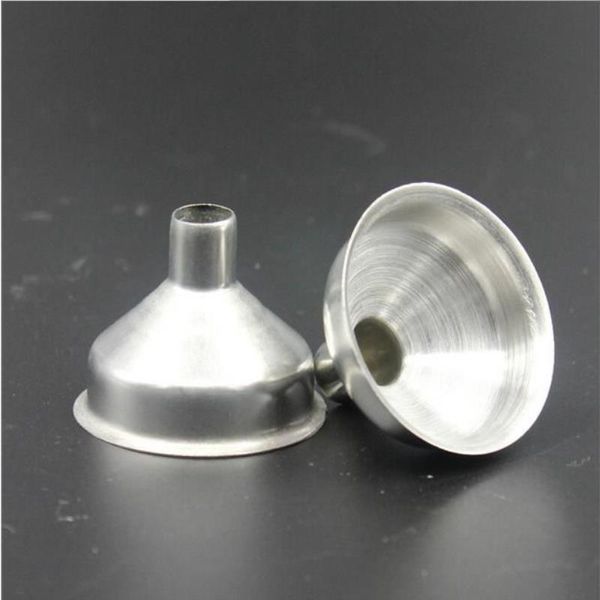 Mini funnels de acero inoxidable para botellas en miniatura, aceites esenciales, bálsamos de bricolaje, líquidos de especias de cocción, rellenos de maquillaje caseros vsnjh