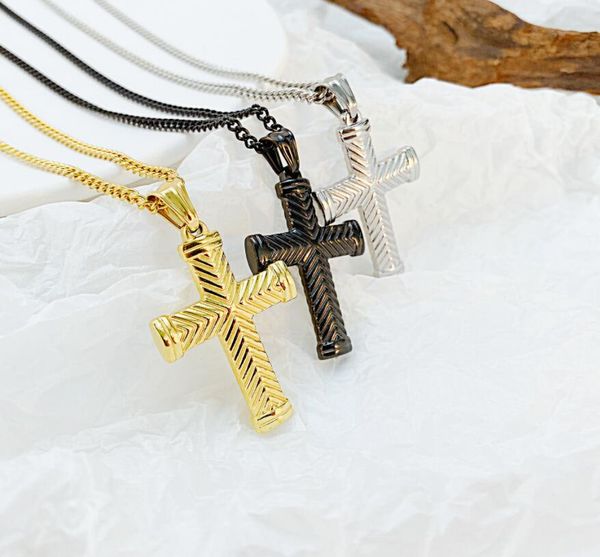 Collier en acier inoxydable pendentif croix en relief simple pour femmes hommes garçons argent/or/noir 3mm 24 pouces