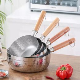 Poêle en acier inoxydable Poêle à neige japonaise Poignée en bois Couvercle Pots à ragoût Fry Wok Casserole Pot à lait Ustensiles de cuisine Ustensiles de cuisine pratiques 231229