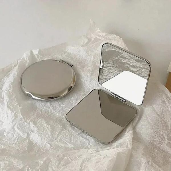 Miroir de maquillage Portable en acier inoxydable pour femmes, poche à main pliée sur le côté, petit outil de beauté, cadeau de fête