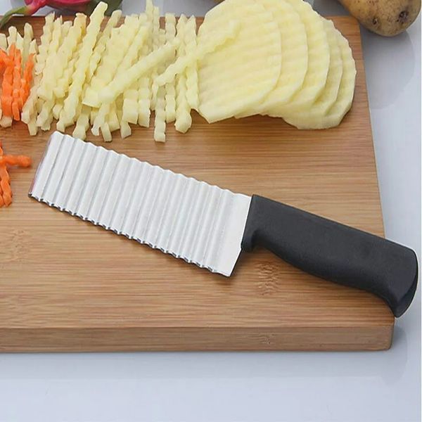 Pâte à pomme de terre en acier inoxydable Pâte à légumes fruits de légume froids froissé Slicer Wavy Couteau de pomme de terre Choppeur French Fry Maker for Vegetable Crinking Sliner