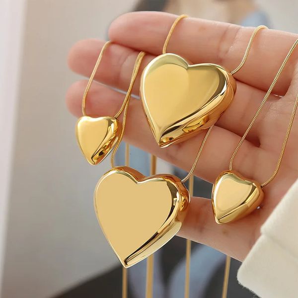 Collier pendentif petit grand cœur d'amour en acier inoxydable pour femmes, chaîne de clavicule empilable, bijoux ras du cou 240228