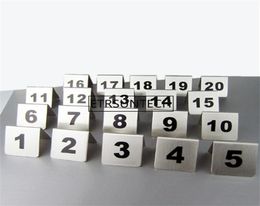 Numéro de table en acier inoxydable Cartes de mariage de mariage Cafe Bar Numbers Stick Stick pour les fournitures de fête d'anniversaire de mariage 15013576595