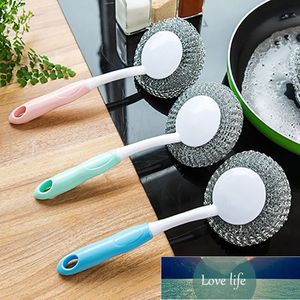 Brosse à billes en fil d'acier inoxydable suspendu à long manche bol pot évier brosse épurateur d'huile pour ménage cuisine outil de nettoyage prix usine conception experte qualité