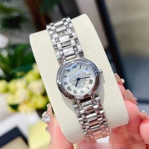 Acier Inoxydable Femmes Montres Mouvement À Quartz Coeur Diamant Cadran Argent Cas Japon Batterie Designer Montre Splash Étanche Robe Montre-Bracelet Montre De Luxe