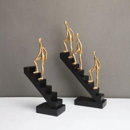 Escalier Figure Sculpture Golden Man Climber Simulation abstraite artisanat ornements œuvre d'art ameublement décoration de la maison 240306