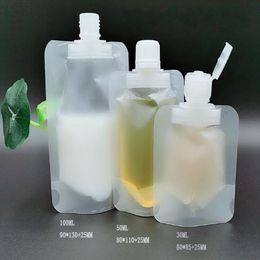 Stand-up plastic zak verpakking spuiten pouch voor vloeibare crème monsteropslag 30ml 50 ml 100 ml flip deksel schroefdop