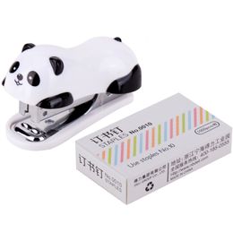 Grapadoras 22 packlot Cute Little Animals Panda Stapler Set Escolar Papelaria School Office Supply Premio estudiantil Regalo de cumpleaños 221130